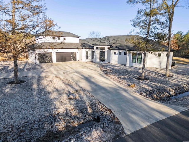 view of front facade with a garage