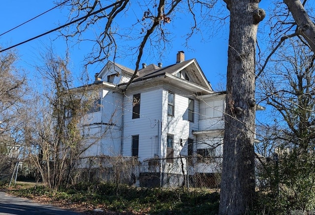 view of side of property