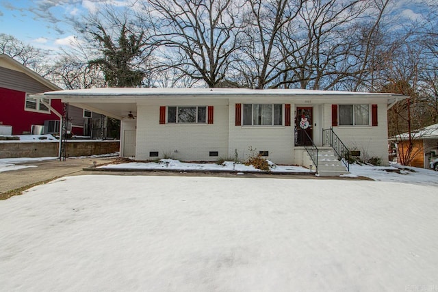 view of front of house