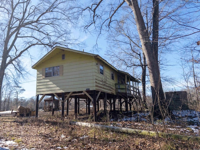 view of side of home