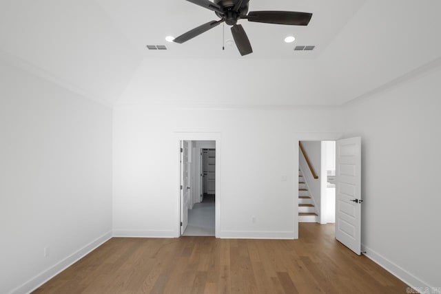 unfurnished room featuring hardwood / wood-style flooring and ceiling fan