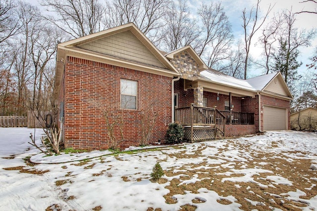 view of front of property featuring a porch