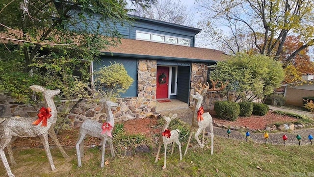 view of front of property