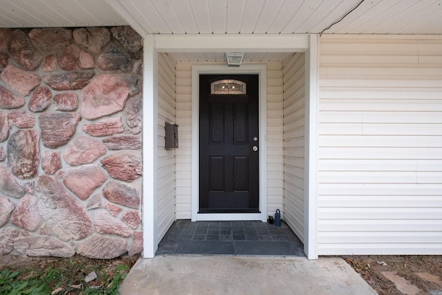 view of property entrance