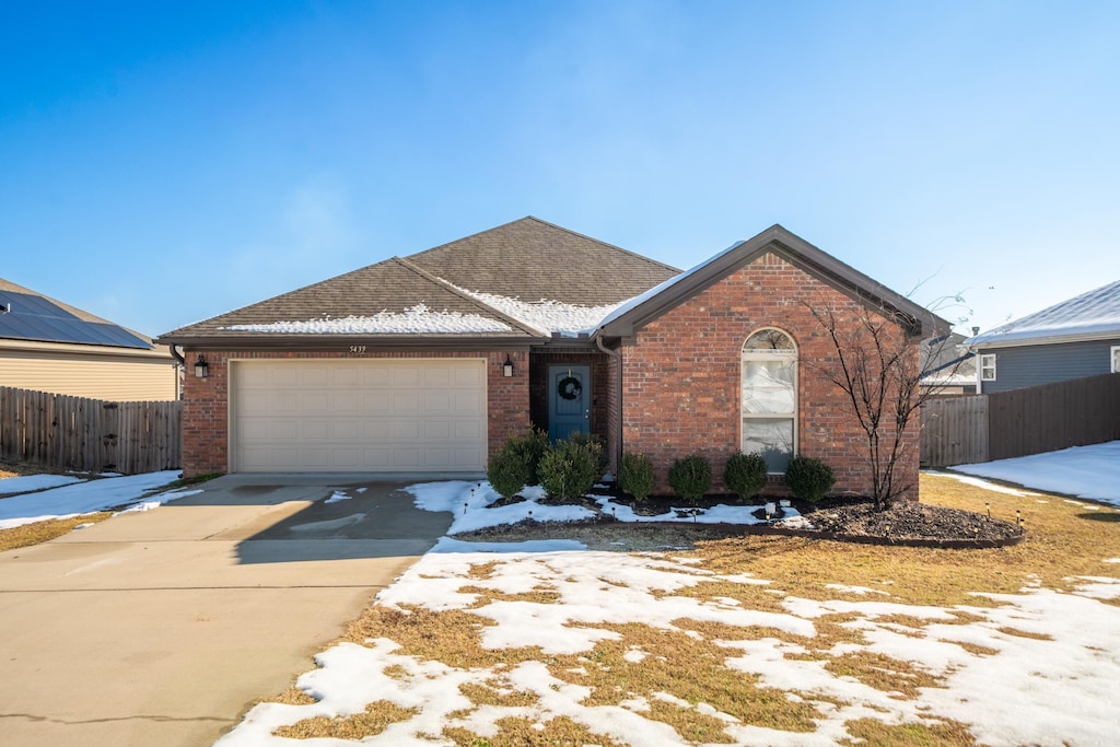 view of front of house featuring a garage