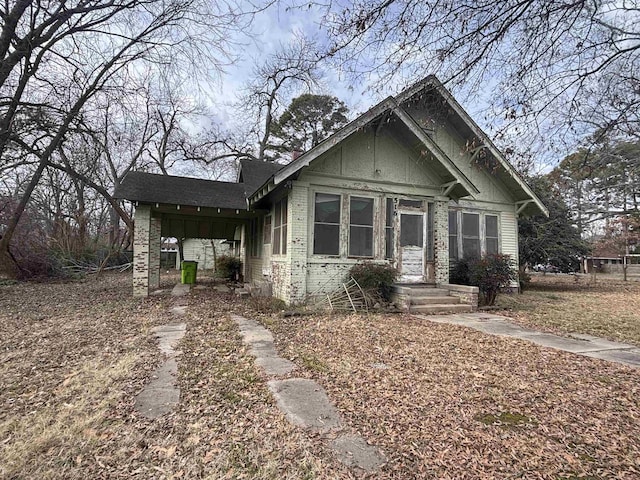 view of front of property