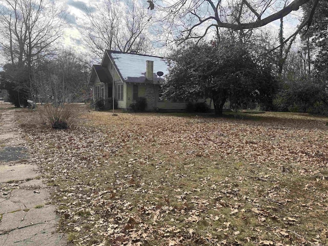 view of home's exterior