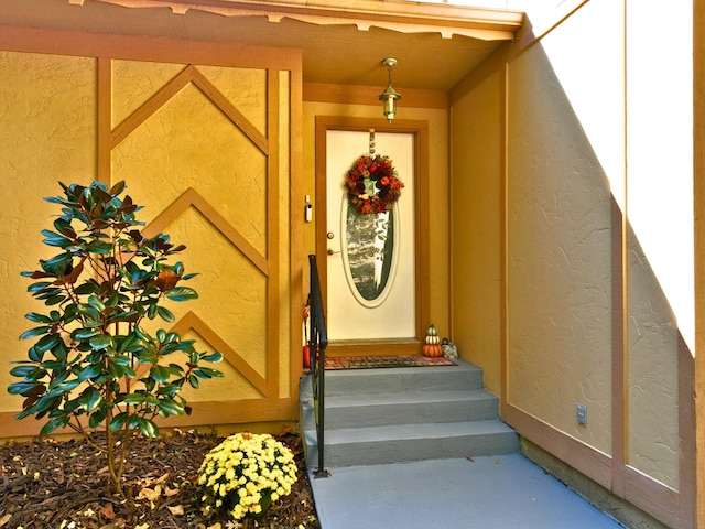 view of property entrance