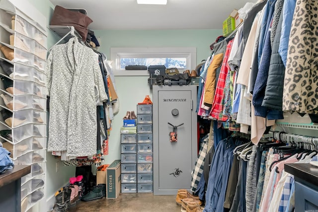 view of walk in closet