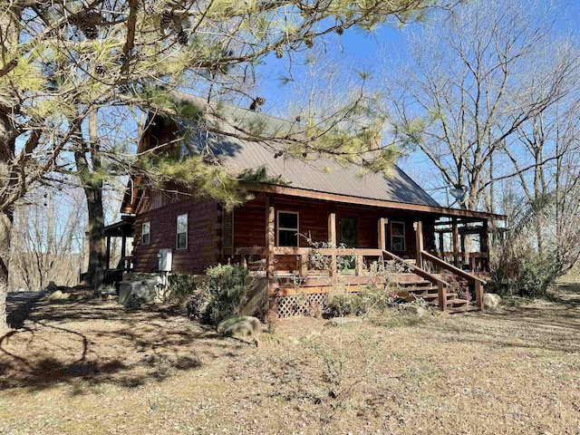 view of front of property with a porch