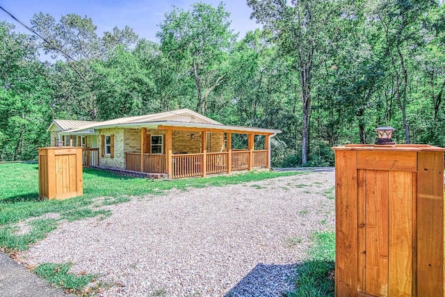 view of front of property with covered porch