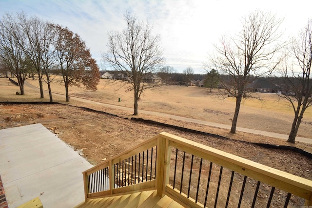 view of yard featuring a rural view