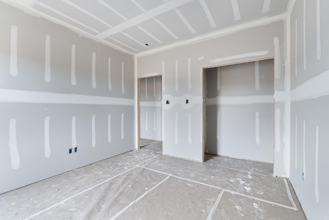 unfurnished bedroom featuring a closet