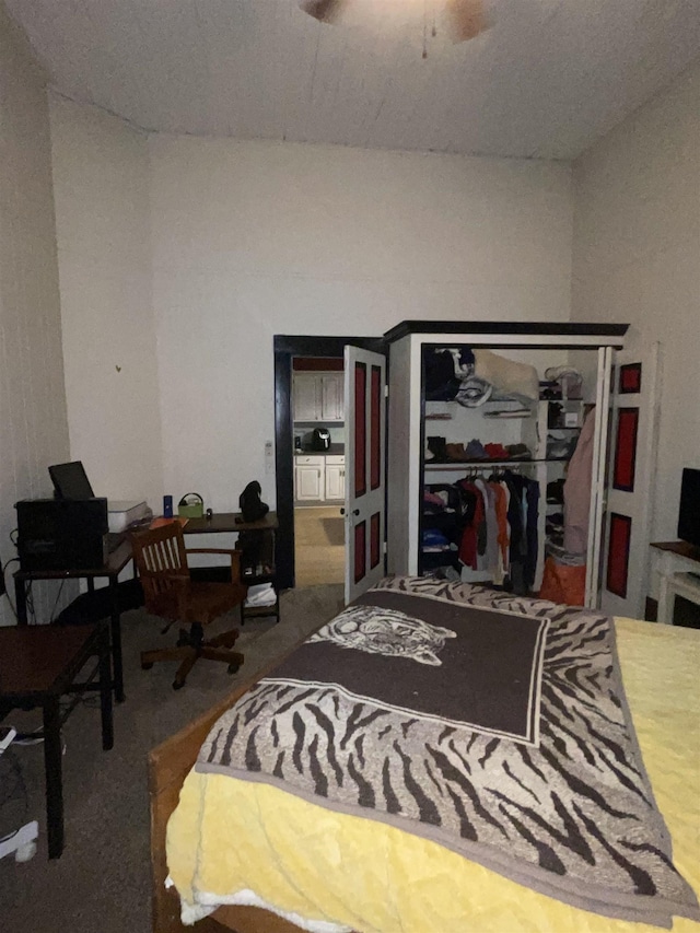 bedroom with a closet and ceiling fan