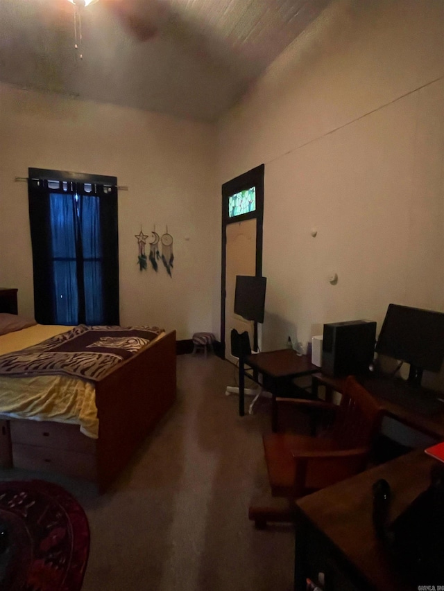 bedroom with ceiling fan and carpet