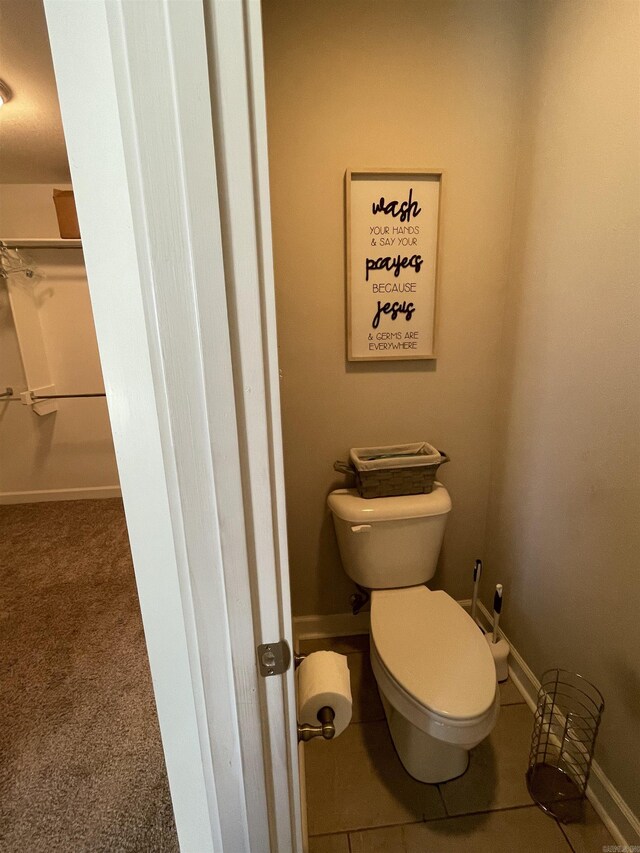 bathroom featuring toilet