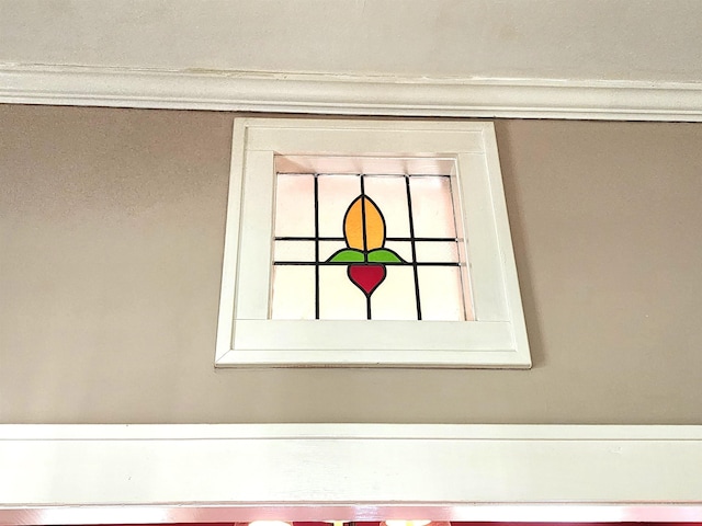 interior details with crown molding