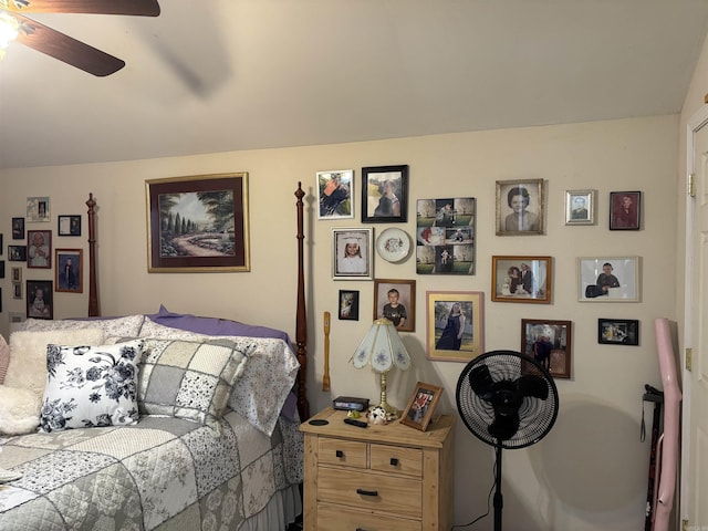 bedroom featuring ceiling fan