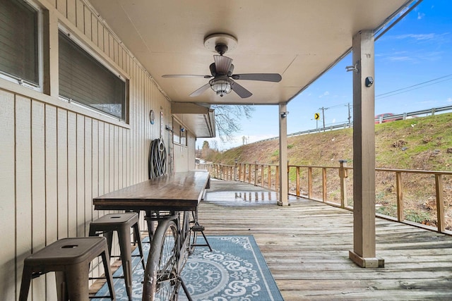 deck with ceiling fan