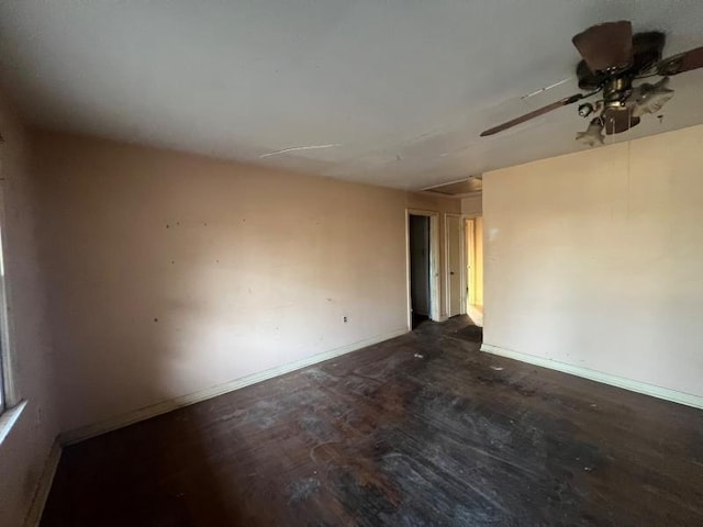 unfurnished room featuring ceiling fan