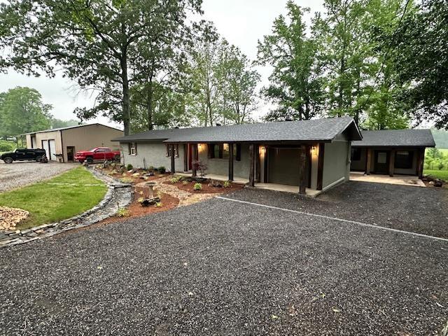 view of front of home featuring a garage