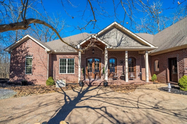 view of front of house with covered porch