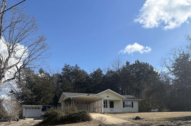 view of front of house featuring a garage