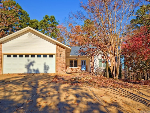 view of front of property featuring a garage