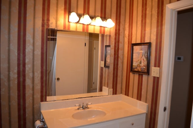 bathroom with vanity