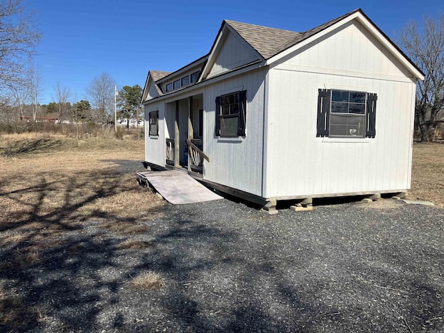 view of side of property