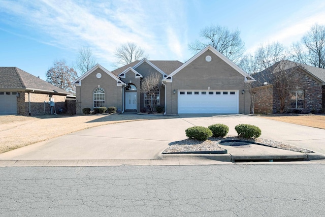 view of front facade with a garage