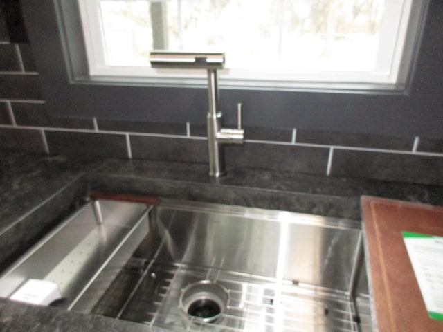 details with sink