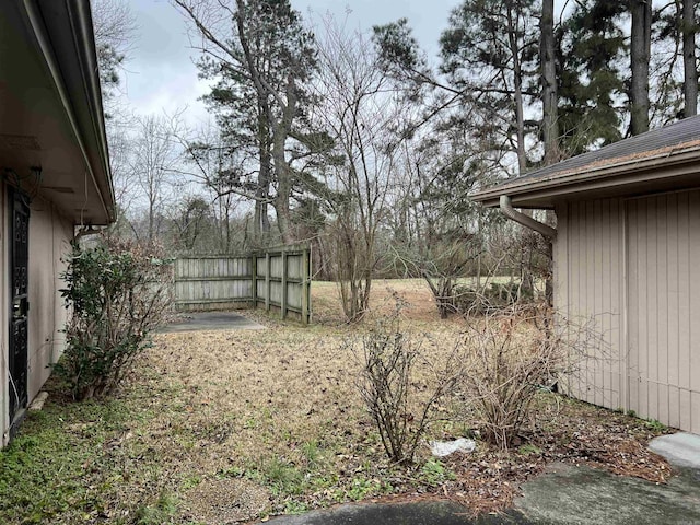 view of yard with a patio area