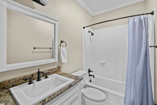 full bathroom with crown molding, vanity, toilet, and shower / tub combo