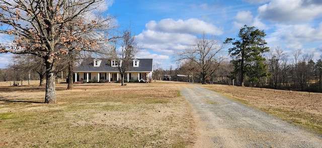 view of front of home featuring a front yard