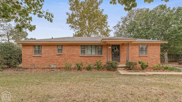 view of front of house featuring a front yard