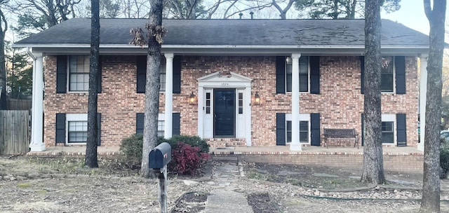 view of raised ranch