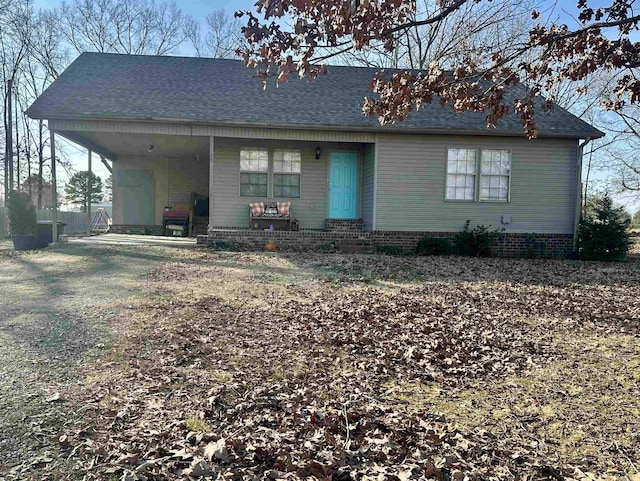 view of front facade with covered porch