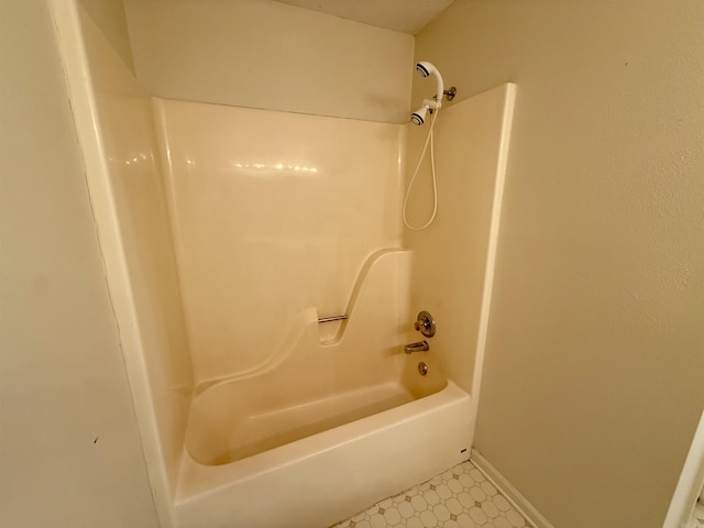 bathroom featuring shower / bathtub combination