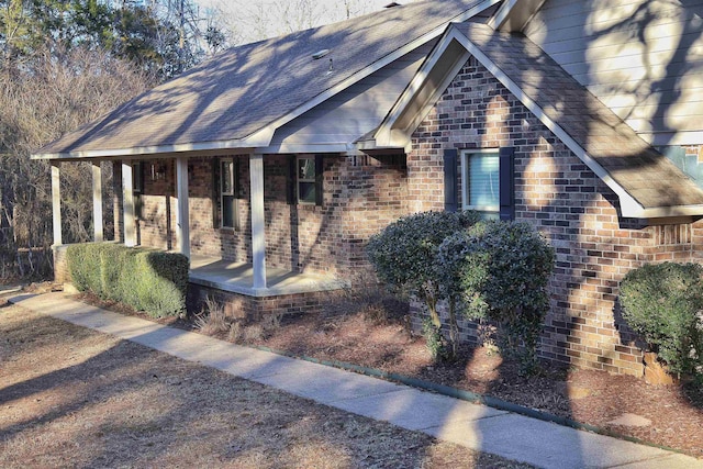 view of front facade featuring a porch