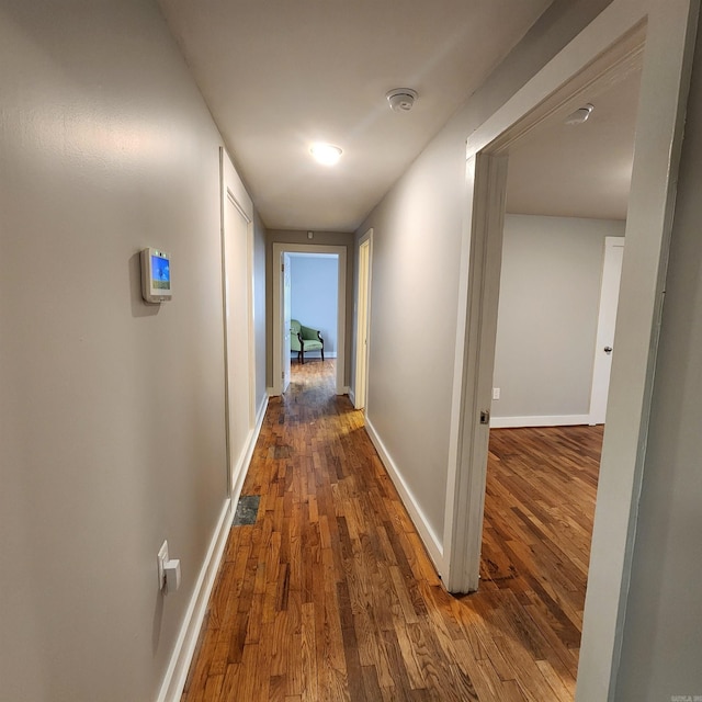 506 W Pleasure, Searcy, AR 72143 - corridor with dark wood-type flooring