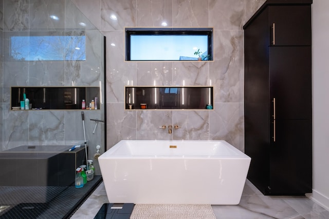 bathroom featuring a bathing tub