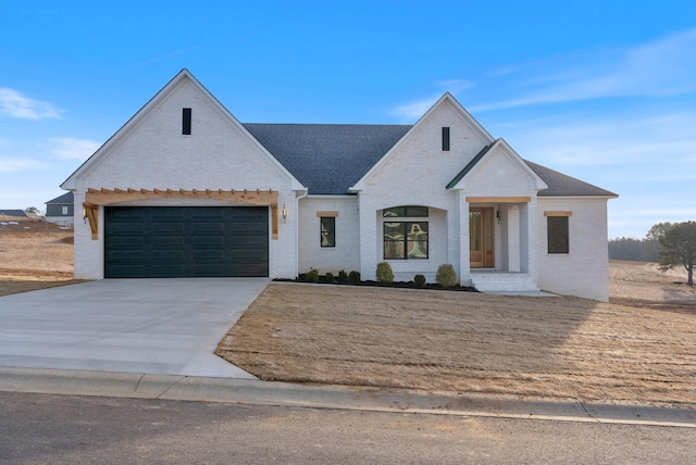 view of front facade featuring a garage