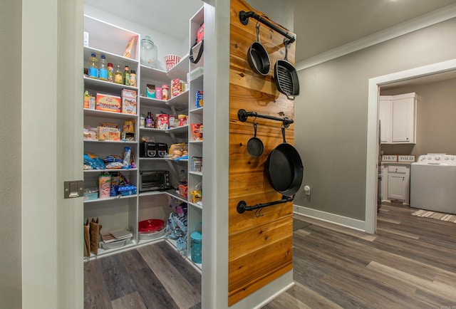 pantry with washer / clothes dryer