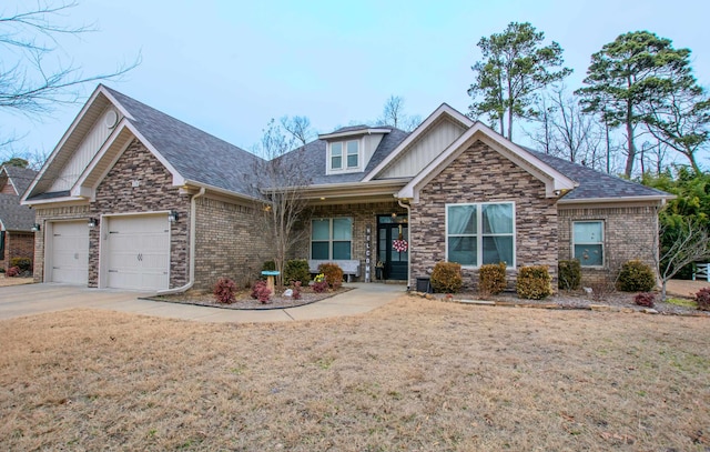 craftsman-style house with a front yard