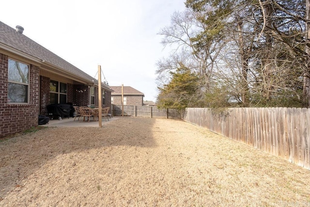 view of yard with a patio