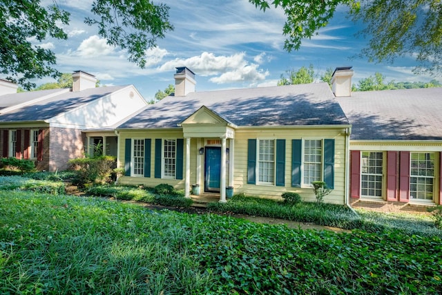 view of front of house