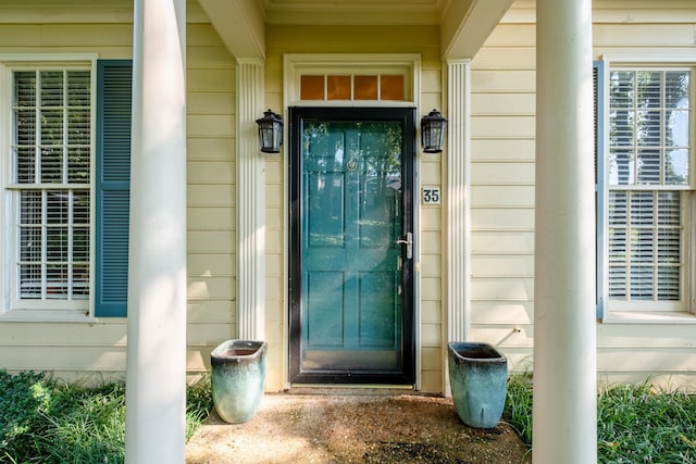 view of entrance to property