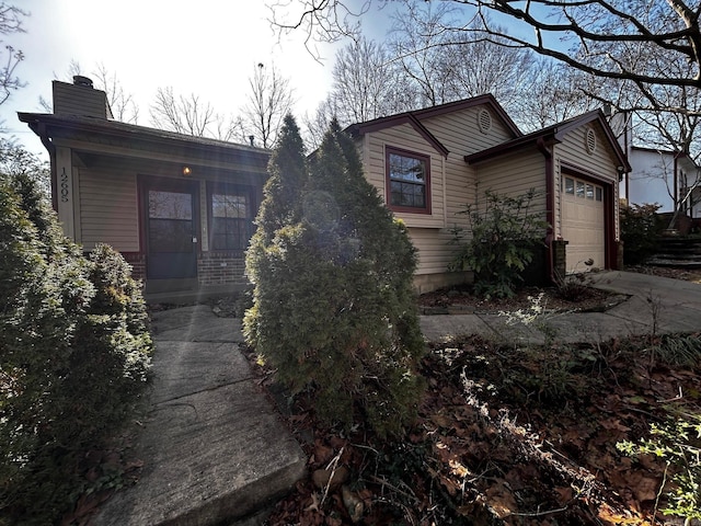 view of front of home with a garage