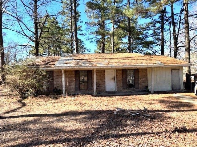 view of single story home